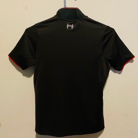 New Balance Shirts | Liverpool FC - Picture 2 of 6